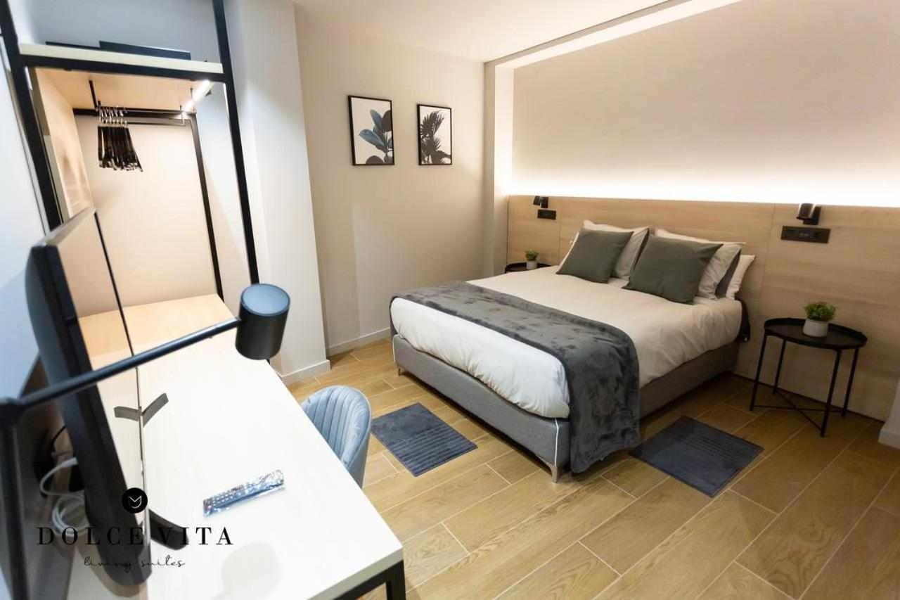 Apartamento Roma living suite en Vila real Esterno foto